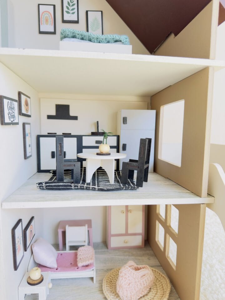 Bohem Oyun Evi – Balkonlu Ahşap Çocuk Oyun Evi