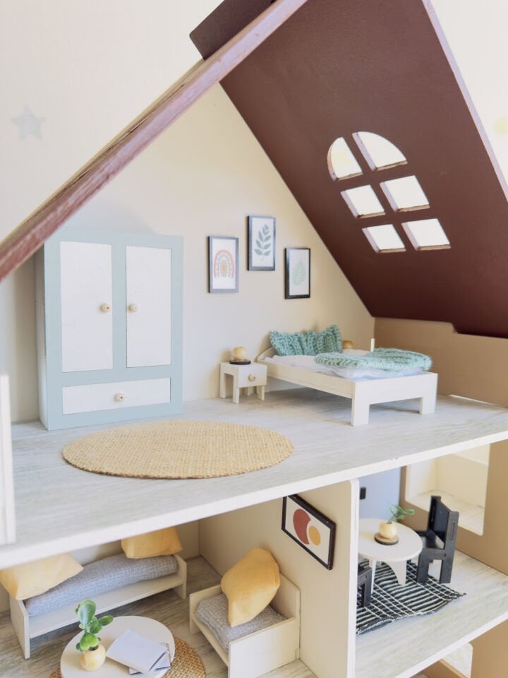 Bohem Oyun Evi – Balkonlu Ahşap Çocuk Oyun Evi