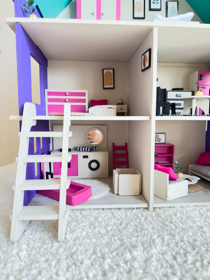 Renkli Oyun Evi – Balkonlu Ahşap Çocuk Oyun Evi