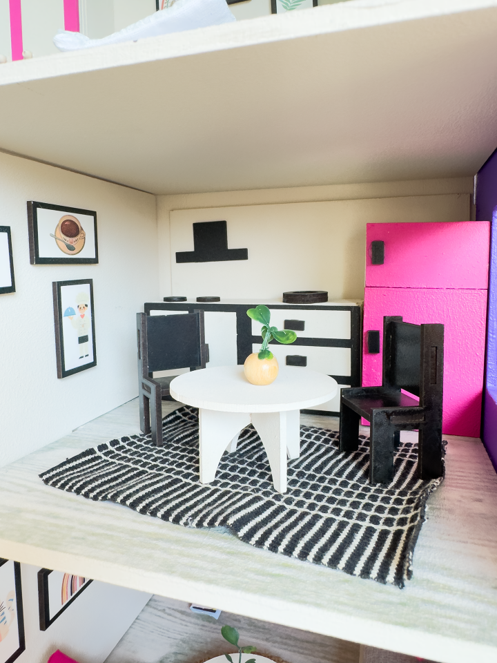 Renkli Oyun Evi – Balkonlu Ahşap Çocuk Oyun Evi