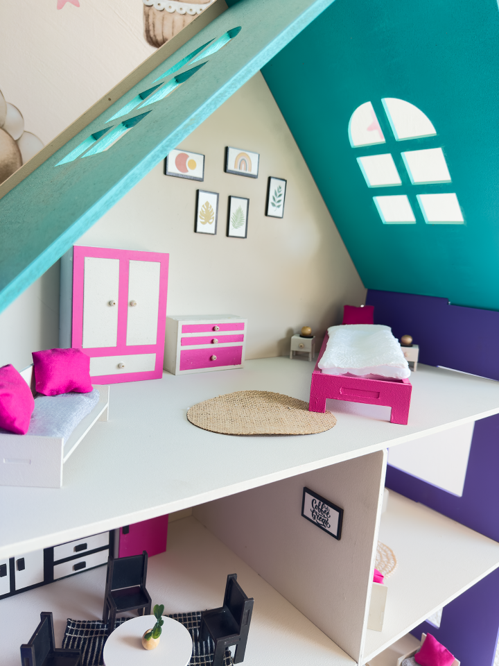 Büyük Renkli Oyun Evi – Balkonsuz Ahşap Çocuk Oyun Evi