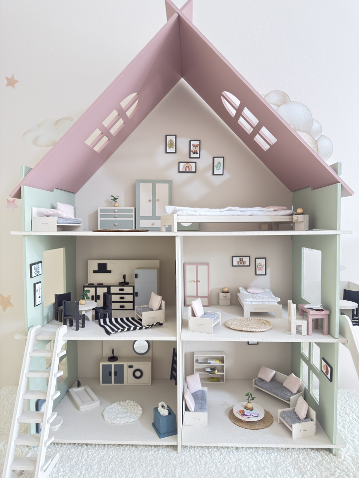 Büyük Bahar Oyun Evi – Balkonlu Ahşap Çocuk Oyun Evi