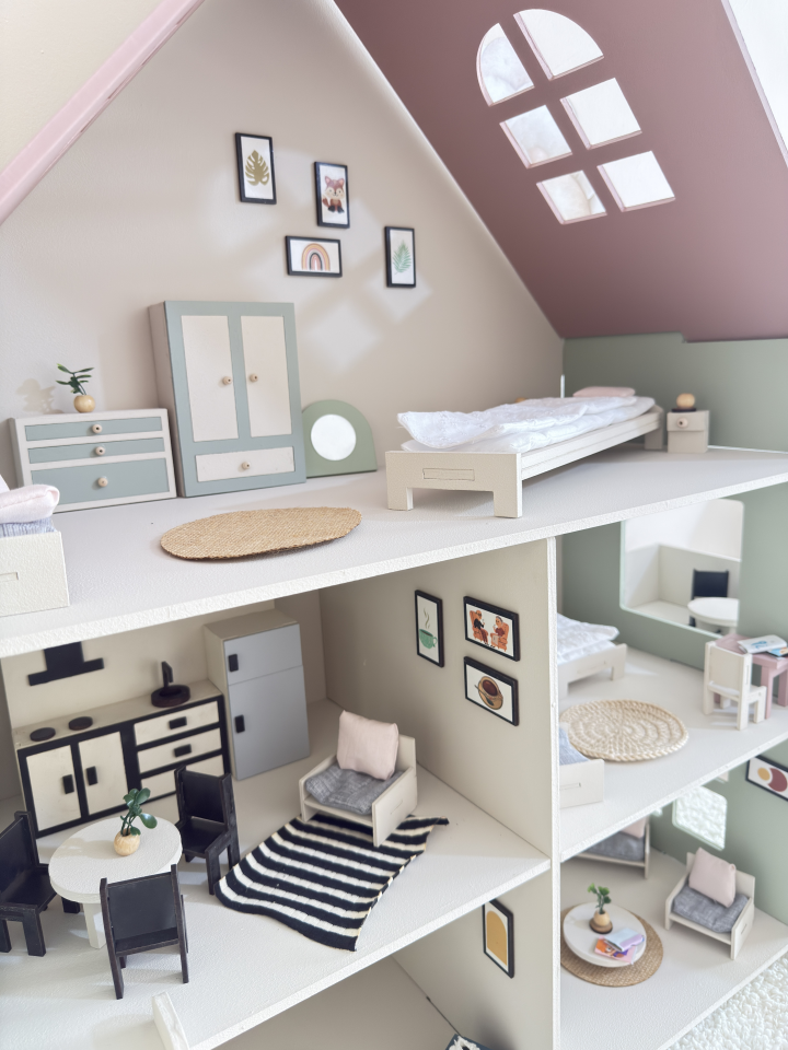 Büyük Bahar Oyun Evi – Balkonlu Ahşap Çocuk Oyun Evi