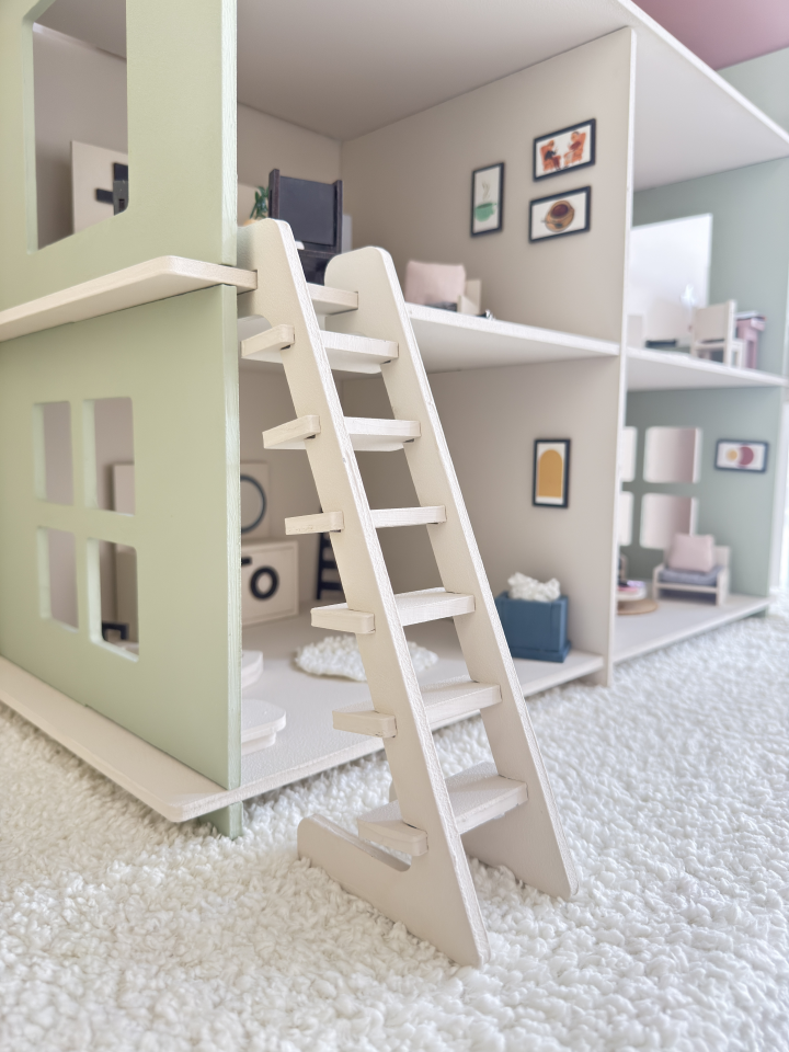 Büyük Bahar Oyun Evi – Balkonlu Ahşap Çocuk Oyun Evi